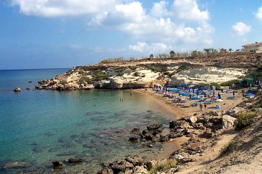 Kapary Apartamento Paralimni Exterior foto