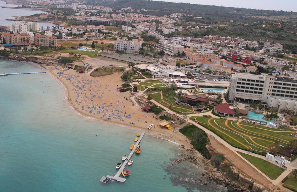 Kapary Apartamento Paralimni Exterior foto